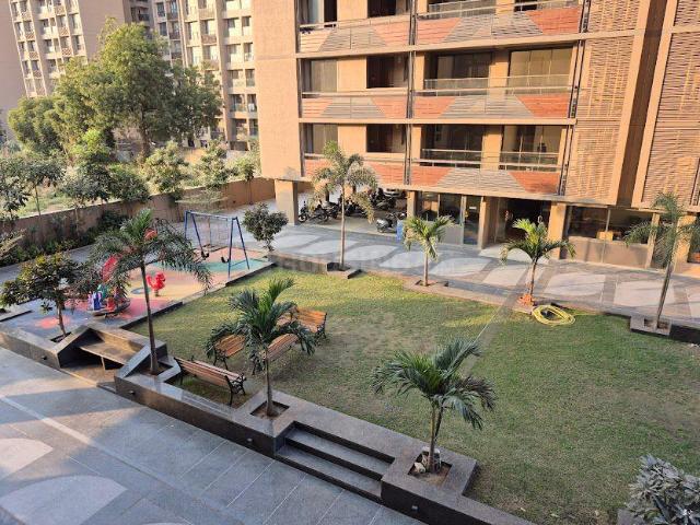 3 BHK Apartment in Vaishno Devi Circle for resale Ahmedabad. The reference number is 20316021