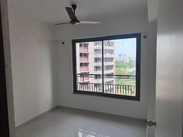3 BHK Apartment in Vaishno Devi Circle for resale Ahmedabad. The reference number is 20493759