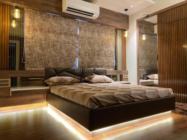 3 BHK Apartment in Vaishno Devi Circle for resale Ahmedabad. The reference number is 20556046