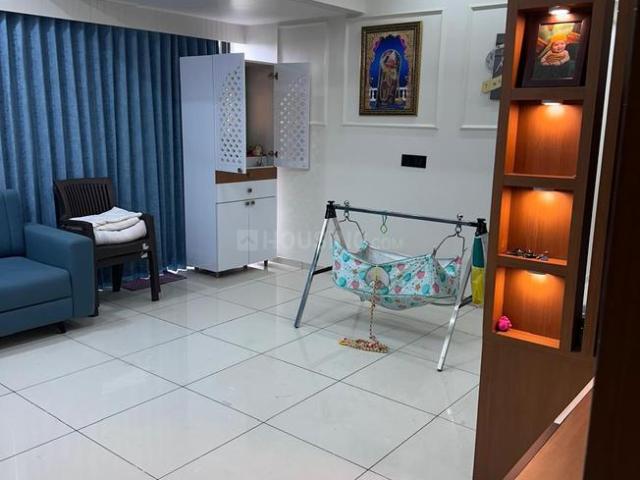 3 BHK Apartment in Vaishno Devi Circle for resale Ahmedabad. The reference number is 20569549