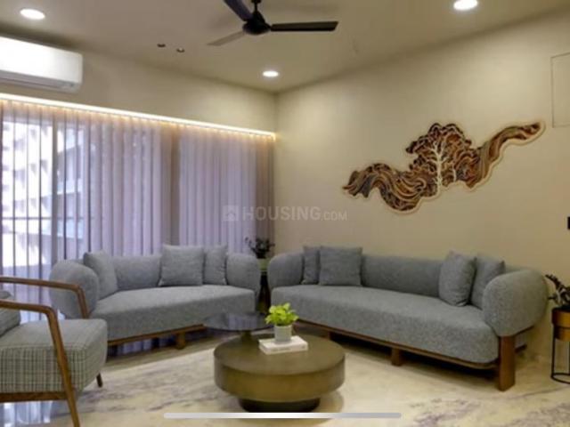 3 BHK Apartment in Vaishno Devi Circle for resale Ahmedabad. The reference number is 20506923