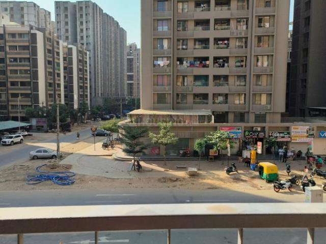 3 BHK Apartment in Vaishno Devi Circle for resale Ahmedabad. The reference number is 20670150