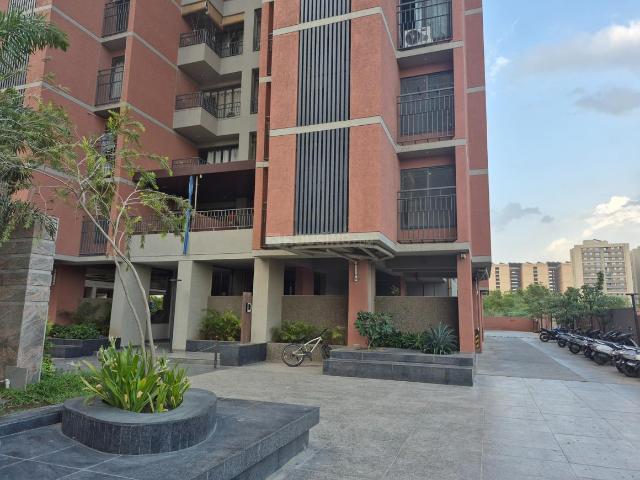3 BHK Apartment in Vaishno Devi Circle for resale Ahmedabad. The reference number is 20682983