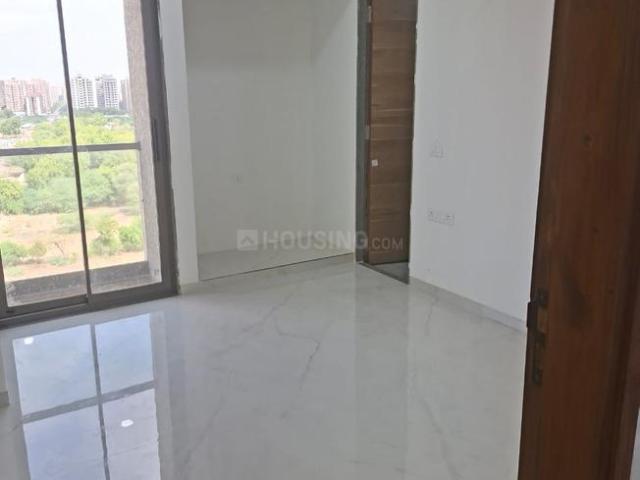 3 BHK Apartment in Vaishno Devi Circle for resale Ahmedabad. The reference number is 20604897