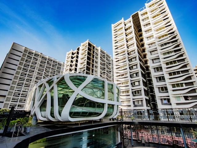 3 BHK Apartment in Vaishno Devi Circle for resale Ahmedabad. The reference number is 20849223