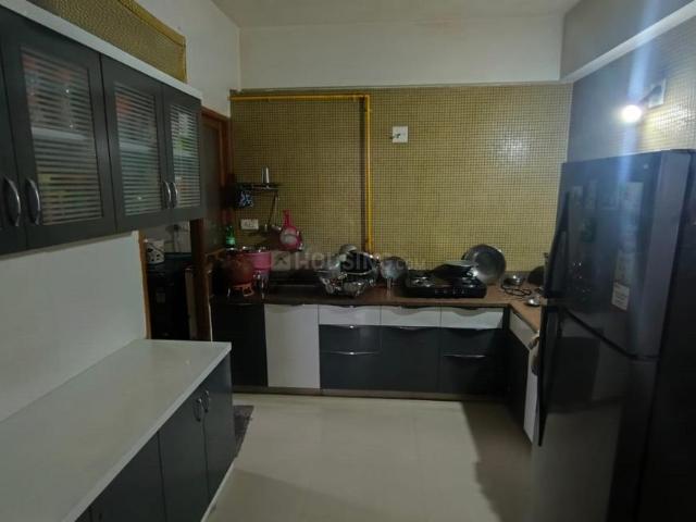 3 BHK Apartment in Vaishno Devi Circle for resale Ahmedabad. The reference number is 20942876