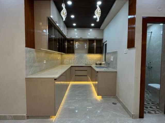 3 BHK Apartment in Vasant Kunj for rent New Delhi. The reference number is 19792517