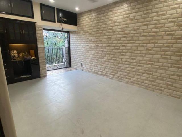 3 BHK Apartment in Vasant Kunj for rent New Delhi. The reference number is 19866732