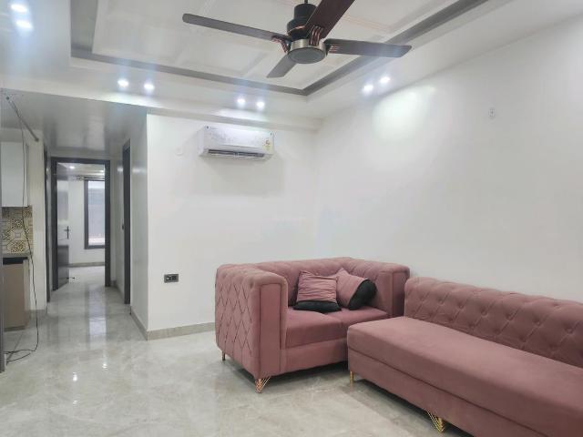 3 BHK Apartment in Vasant Kunj for resale New Delhi. The reference number is 19595631