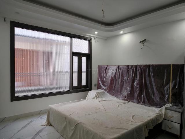3 BHK Apartment in Vasant Kunj for resale New Delhi. The reference number is 19595667