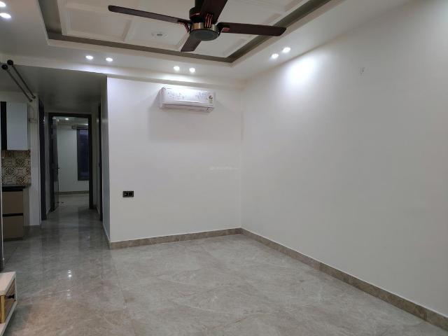 3 BHK Apartment in Vasant Kunj for resale New Delhi. The reference number is 19618426