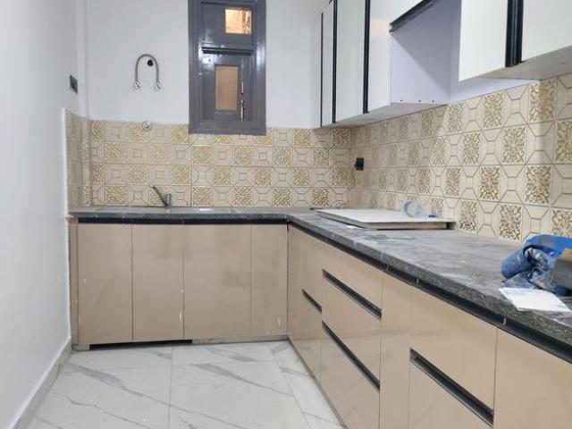 3 BHK Apartment in Vasant Kunj for resale New Delhi. The reference number is 19618337