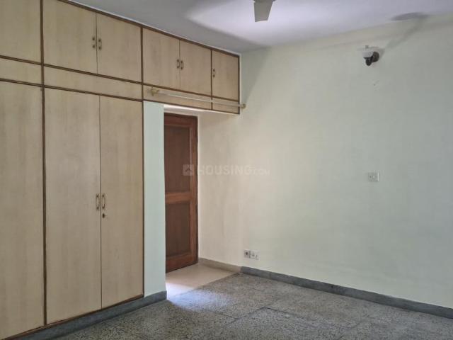 3 BHK Apartment in Vasant Kunj for resale New Delhi. The reference number is 19643732