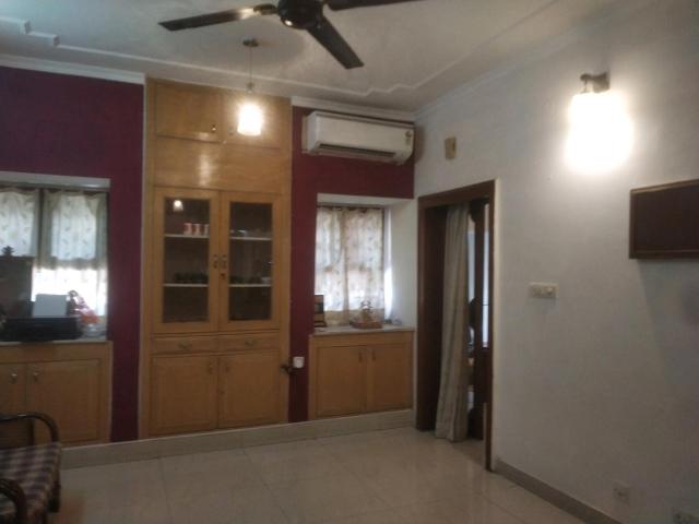 3 BHK Apartment in Vasant Kunj for resale New Delhi. The reference number is 19891689