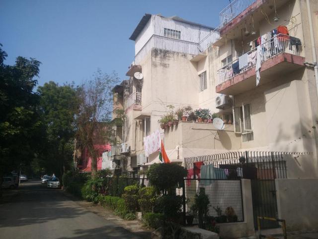 3 BHK Apartment in Vasant Kunj for resale New Delhi. The reference number is 19987878