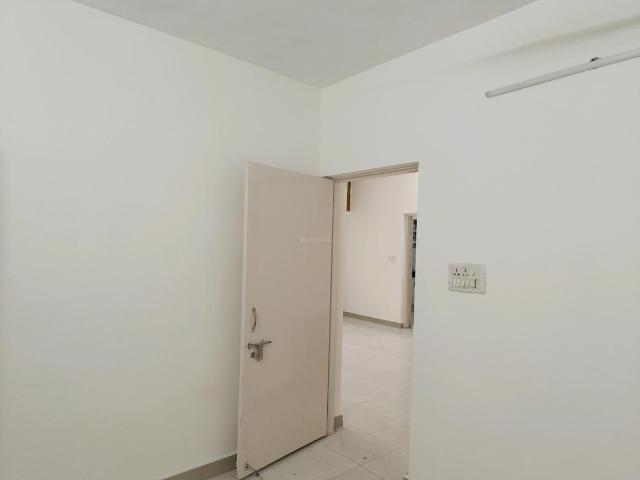 3 BHK Apartment in Vasant Kunj for resale New Delhi. The reference number is 19327255