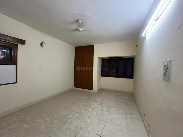 3 BHK Apartment in Vasant Kunj for resale New Delhi. The reference number is 20581698