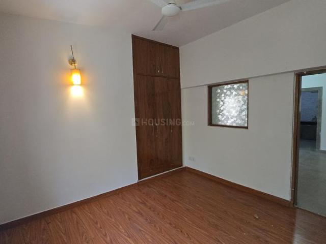 3 BHK Apartment in Vasant Kunj for resale New Delhi. The reference number is 20184245