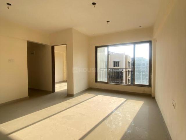 3 BHK Apartment in Vasai West for resale Vasai. The reference number is 19581639