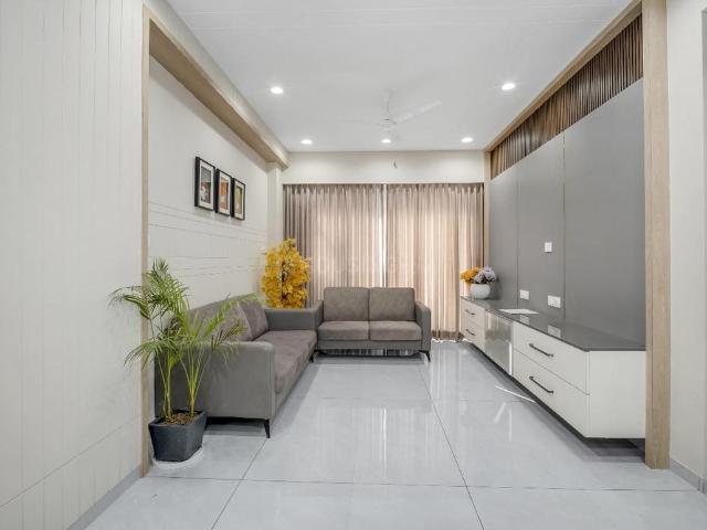 3 BHK Apartment in Vasna for resale Vadodara. The reference number is 20881525