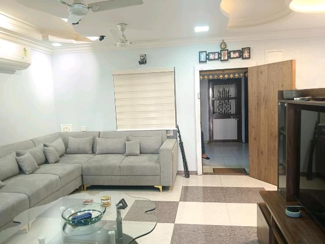 3 BHK Apartment in Vasna for resale Ahmedabad. The reference number is 16870804