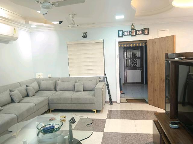 3 BHK Apartment in Vasna for resale Ahmedabad. The reference number is 16870804