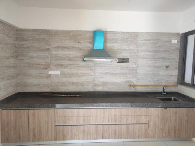 3 BHK Apartment in Vastrapur for rent Ahmedabad. The reference number is 20431663