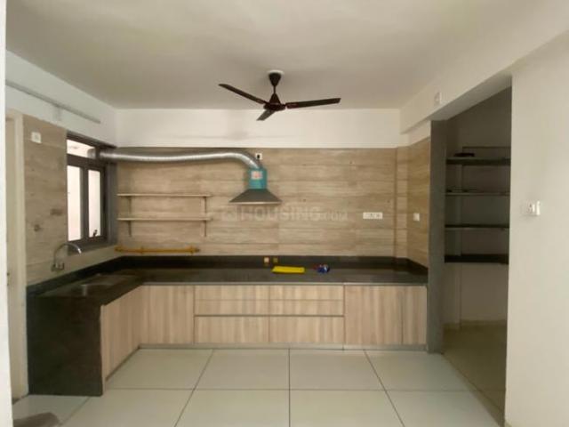 3 BHK Apartment in Vastrapur for rent Ahmedabad. The reference number is 20808589