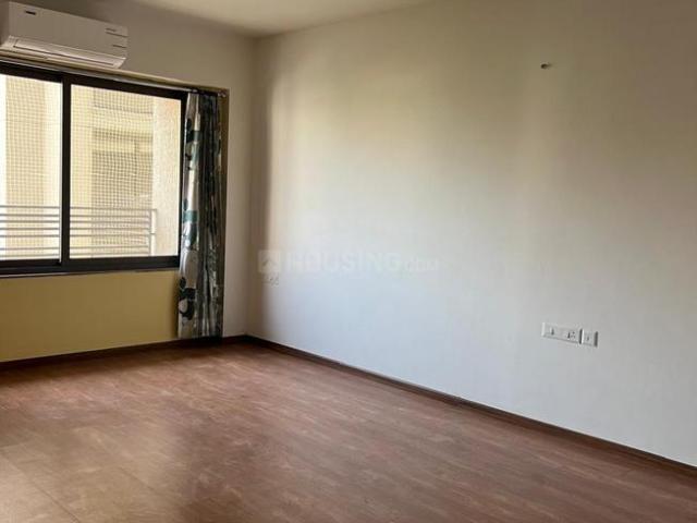 3 BHK Apartment in Vastrapur for resale Ahmedabad. The reference number is 20095139