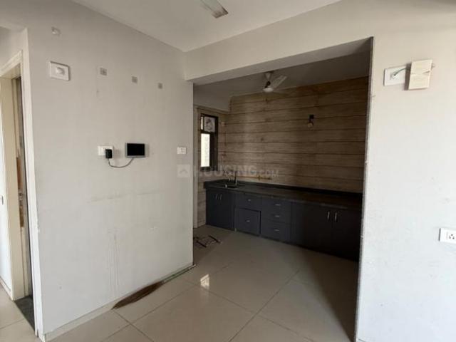 3 BHK Apartment in Vastrapur for resale Ahmedabad. The reference number is 20343725