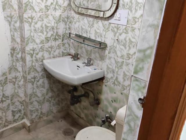3 BHK Apartment in Vasundhara for resale Ghaziabad. The reference number is 6602352