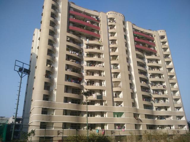 3 BHK Apartment in Vasundhara for resale Ghaziabad. The reference number is 20092765