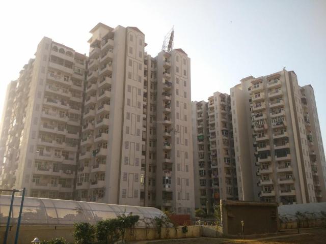 3 BHK Apartment in Vasundhara for resale Ghaziabad. The reference number is 20400576