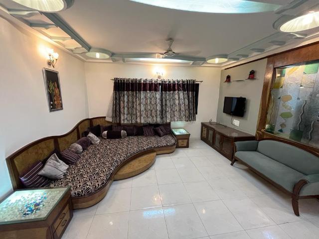 3 BHK Apartment in Vejalpur for rent Ahmedabad. The reference number is 17820782