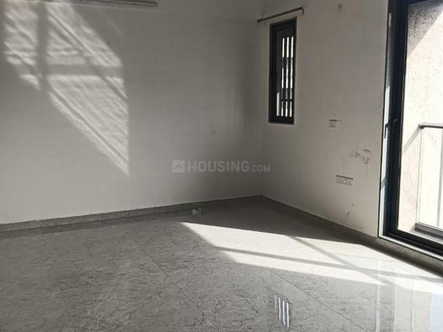 3 BHK Apartment in Vesu for rent Surat. The reference number is 19780941