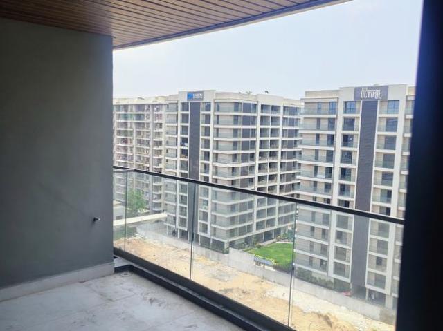 3 BHK Apartment in Vesu for rent Surat. The reference number is 19915558