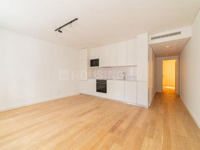 3 BHK Apartment in Vesu for rent Surat. The reference number is 20371153