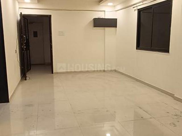 3 BHK Apartment in Vivekanand Nagar for rent Nagpur. The reference number is 19559477
