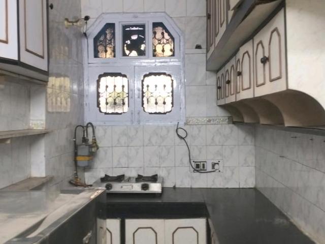 3 BHK Apartment in Vikaspuri for resale New Delhi. The reference number is 14206433