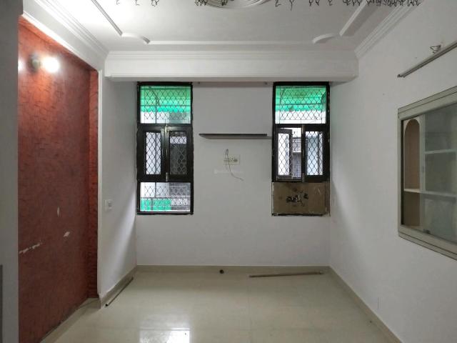 3 BHK Apartment in Vikaspuri for resale New Delhi. The reference number is 12350325