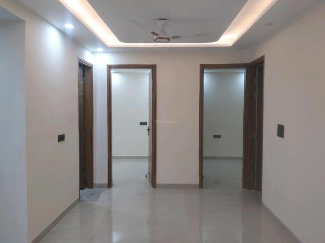 3 BHK Apartment in Vikaspuri for resale New Delhi. The reference number is 20720079