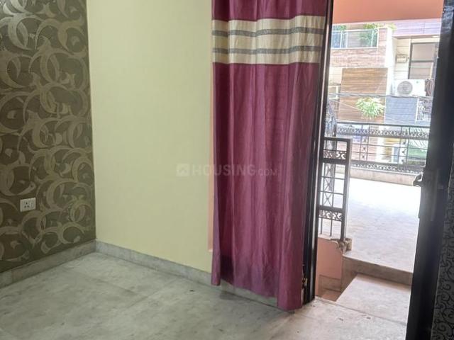 3 BHK Apartment in Vikaspuri for resale New Delhi. The reference number is 20970351