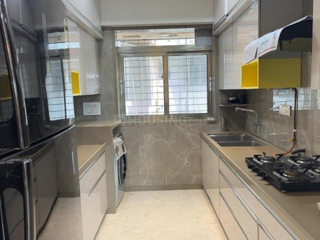 3 BHK Apartment in Vile Parle West for resale Mumbai. The reference number is 16726522