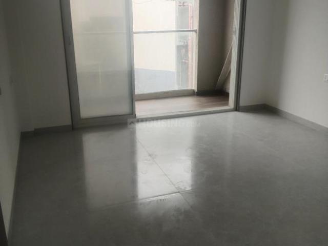 3 BHK Apartment in Vile Parle West for resale Mumbai. The reference number is 18183891