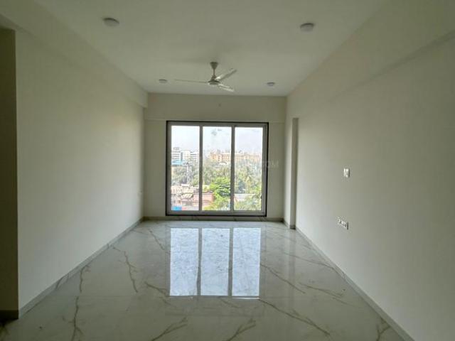3 BHK Apartment in Vile Parle West for resale Mumbai. The reference number is 19208723
