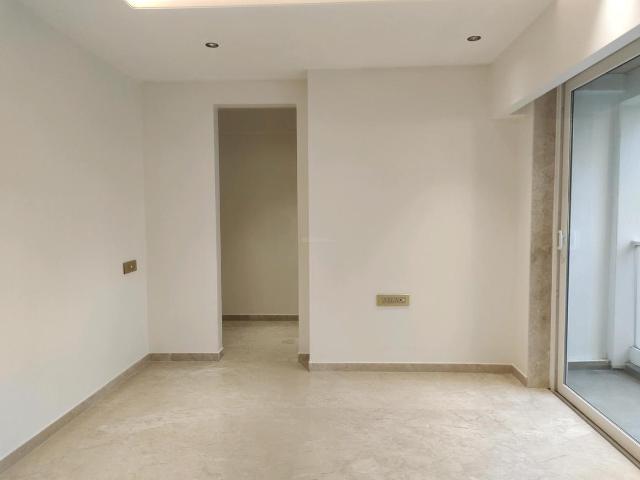 3 BHK Apartment in Vile Parle West for resale Mumbai. The reference number is 19448501