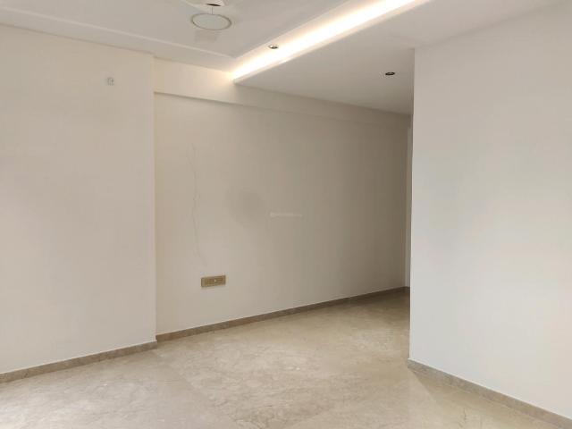 3 BHK Apartment in Vile Parle West for resale Mumbai. The reference number is 19448608