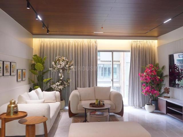 3 BHK Apartment in Vile Parle West for resale Mumbai. The reference number is 20910873