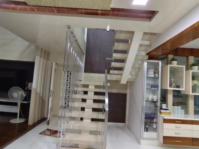 3 BHK Apartment in Vile Parle East for rent Mumbai. The reference number is 10872248