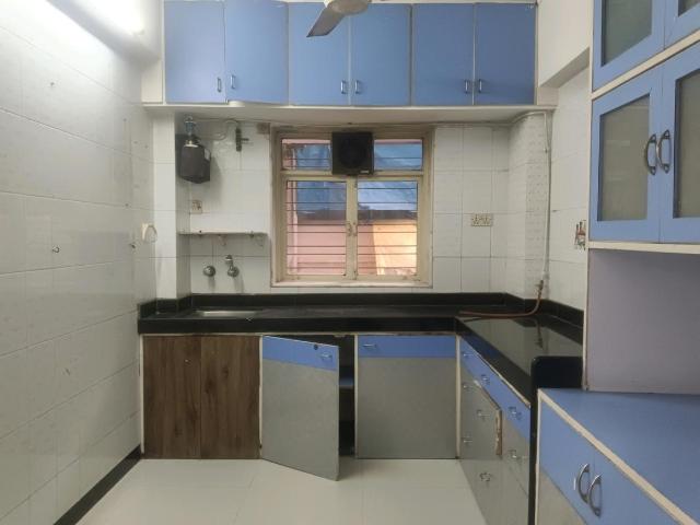 3 BHK Apartment in Vile Parle East for rent Mumbai. The reference number is 18046956